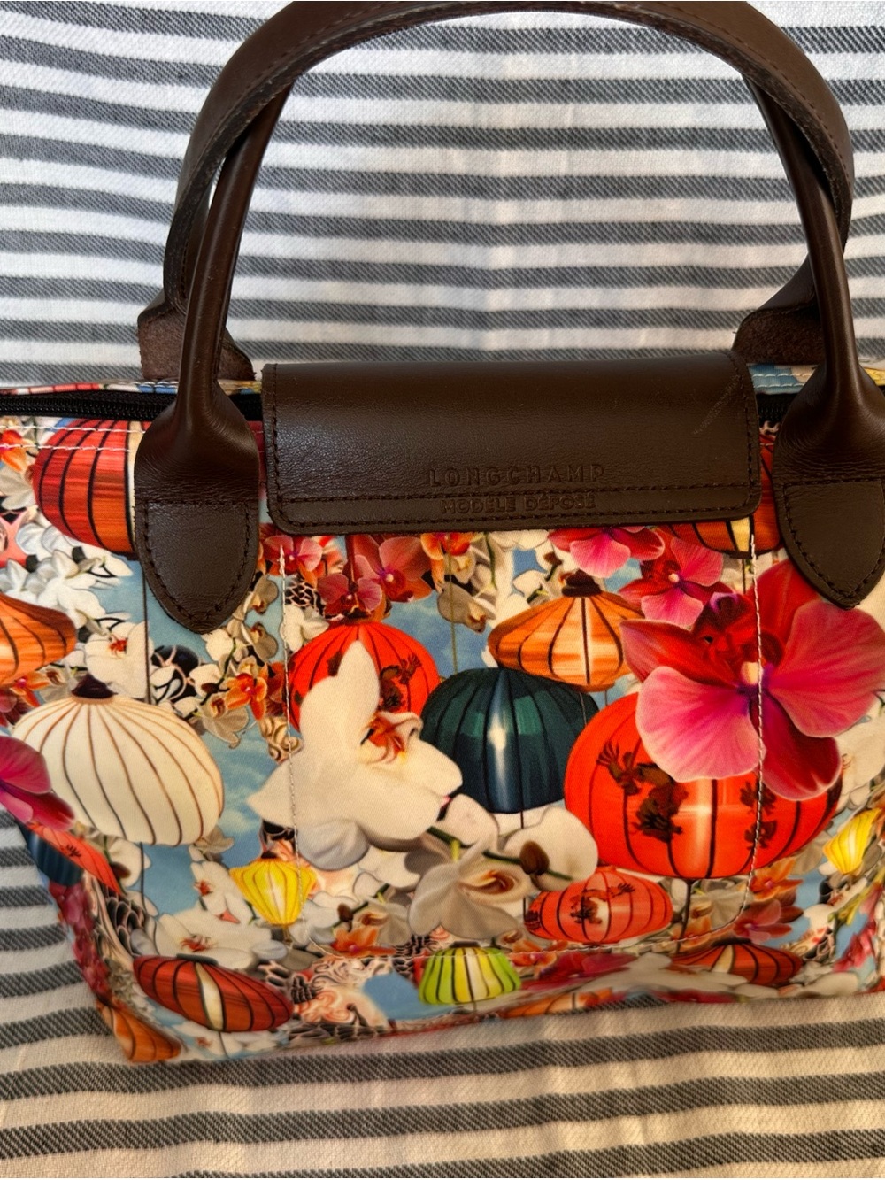Longchamp x Mary Katrantzou Le Pliage Short Handle Bag - Picture 3 of 9